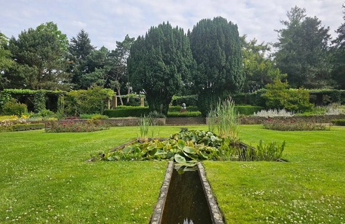 Wageningen Casa | Lux Haven w/View | Spa & Dining Onsite Near Breathtaking Nature & Local Landmark