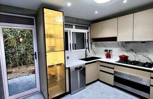 Kireka Casa | Lux home in Butabikka with comfy hotel-style beds