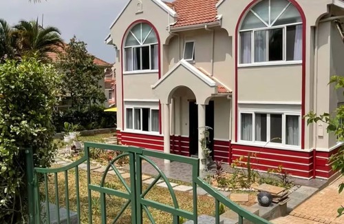 Kireka Casa | Lux home in Butabikka with comfy hotel-style beds