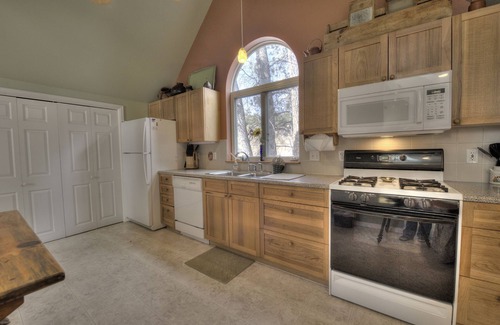 Estes Park Complejo | Lux casa en el río w / spa, caminar a la ubicación de la ciudad especiales de verano están aquí!