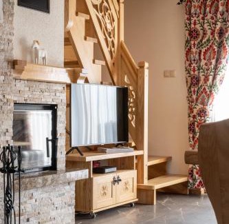 Male Ciche Chalet De Esquí | Lux-HOUSE & JACUZZI SAUNA