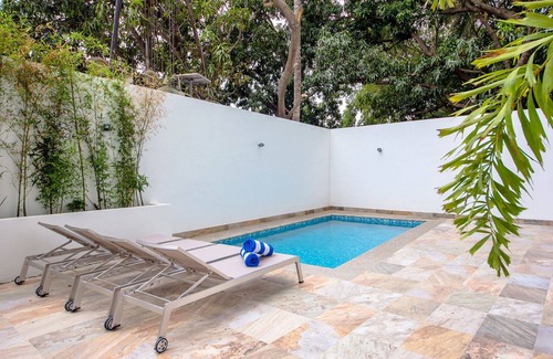 Díaz Ordaz Condominio | LUX MODERNO NUEVO LOFT-WALK TO TRENDY GOURMET REST.!