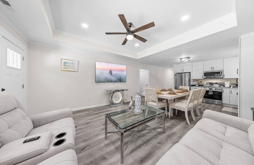 Paw Creek Casa | Lux Oasis New Construction wHtub/PETS WELCOME