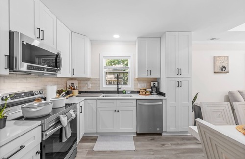 Paw Creek Casa | Lux Oasis New Construction wHtub/PETS WELCOME