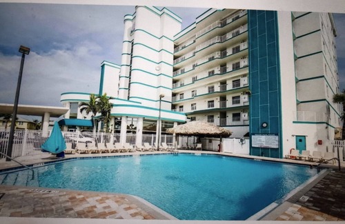 Port Canaveral Complejo | LUX.OCEANFRONT 2BR.PENTHOUSE, 2 BALCONIES W/OCEANVIEWS, CLOSE TO DISNEY.