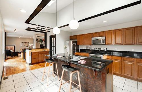 Pendleton Apartamento | Lux Parkside 1BR - Patio - Sun Deck - Free Parking