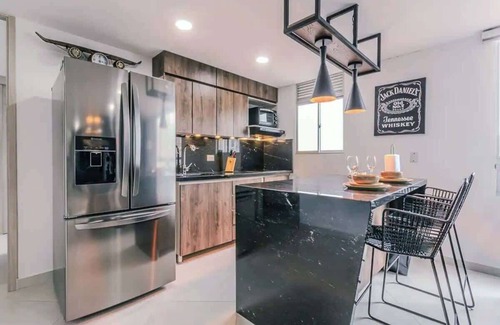 Sabaneta Apartamento | Lux Penthouse: By Medellín, Great Dining, Nightlife, Fast Wifi & Self Check-in