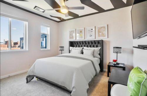 Downtown Baltimore Apartamento | Lux Penthouse Skyline, Views Gym , Free Parking & Wifi