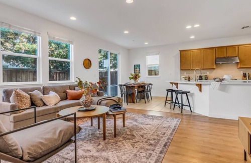 Berryessa Casa | Lux Primary Suite w/ Private BA