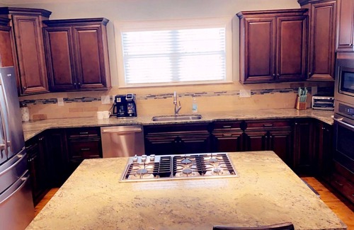 High Point Casa | Lux resort style spacious/ families & Professionals