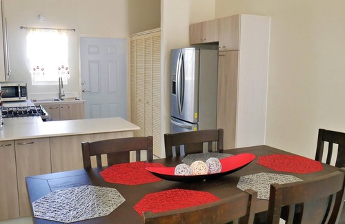 Discovery Bay Casa | Lux Sea View Camelot Village Discovery Bay