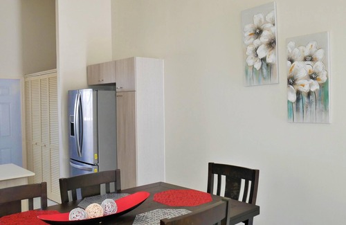 Discovery Bay Casa | Lux Sea View Camelot Village Discovery Bay