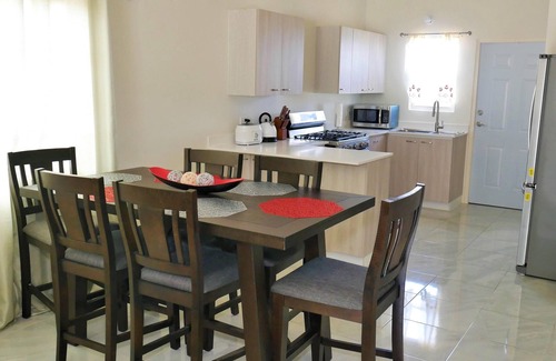 Discovery Bay Casa | Lux Sea View Camelot Village Discovery Bay