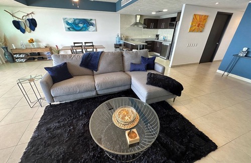 Zona hotelera Complejo | @Lux Seaview Suite W/ King Bed & Infinity Pools@