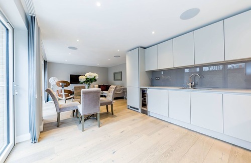 Vincent Square Apartamento | Lux St James Park Apartment Central London FREE WIFI by City Stay Aparts London