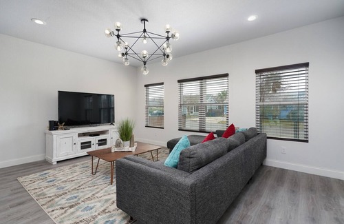 Tobin Hill Casa | Lux Stay nears the Pearl and Riverwalk
