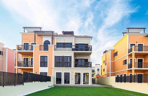 Dubai Villa | LUX Villa with Burj Khalifa View