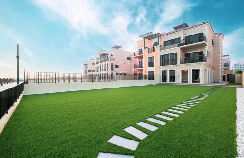 Dubai Villa | LUX Villa with Burj Khalifa View