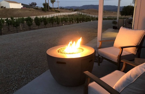 Temecula Casa | Lux Vineyard Escapes-Charming Vineyard Guest Suite