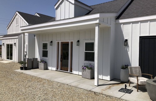 Temecula Casa | Lux Vineyard Escapes-Charming Vineyard Guest Suite