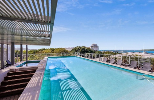 Cairns Central Business District Apartamento | Lux Waterfront - Prime Location Pool Gym Sauna