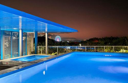Cairns Central Business District Apartamento | Lux Waterfront - prime location Pool Gym & Sauna