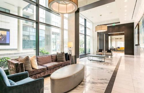 Ballston Apartamento | Luxe 1 Bdrm *Rooftop deck* Gym - Free Garage Parking!