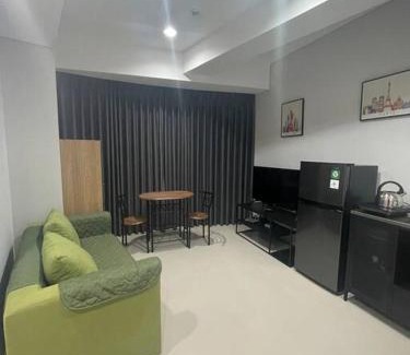 Batam Apartamento | Luxe 1-Bedroom Haven with Ocean View on the 5th Floor of Kalani Tower