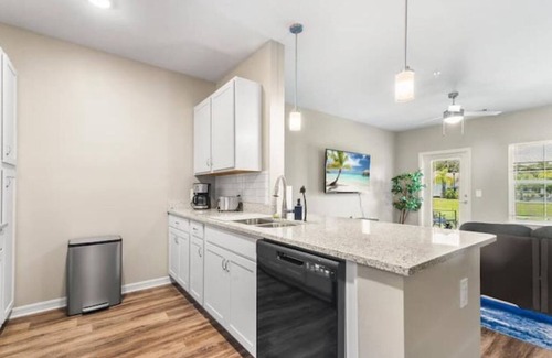 Melbourne Condominio | Luxe 1BR/1BA: Dive, Rest, Explore. Book Now!