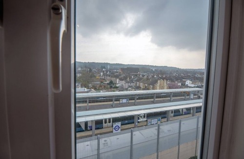 Abbey Wood Apartamento | Luxe 2 BDR Apartment in Greenwich Borough