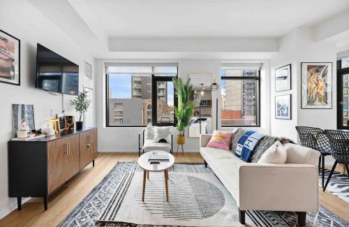 Shawmut Apartamento | Luxe 2BR Apt near Boston Common with Pool