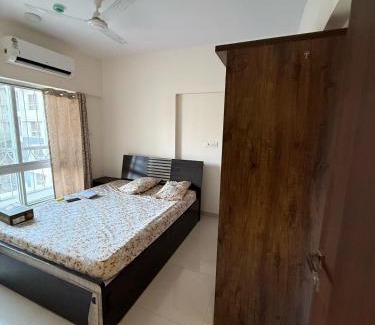 Aundh Apartamento | Luxe 3bhk bungalow Baner