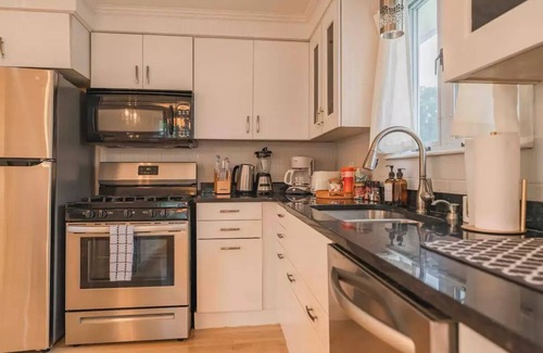 Revere Casa | LUXE 3BR Near Boston, Airport, and Beach!