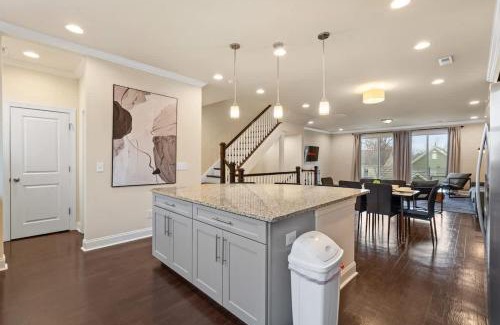 Charlotte Casa | Luxe 3BR Townhousein Uptown Charlotte