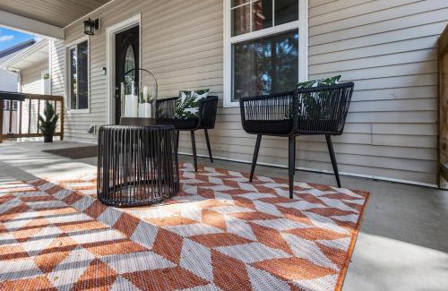 Lincoln Casa | Luxe 4bd - Movie, Games - Centrally Located