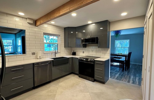 Shore Acres Casa | Luxe 4BR 2.5B Treetop Beach Escape Sleeps 10 Near #1 Beaches & Downtown St. Pete