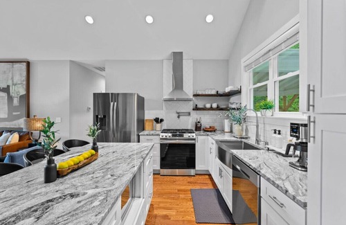 Swannanoa Apartamento | New,Luxury,5 mi to Ashville, HotTub,Mountain Views, Fire Pit