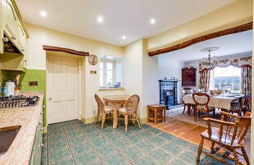 Macclesfield Otro | Luxe 5BR Farm I Hot Tub+games Room I National Park
