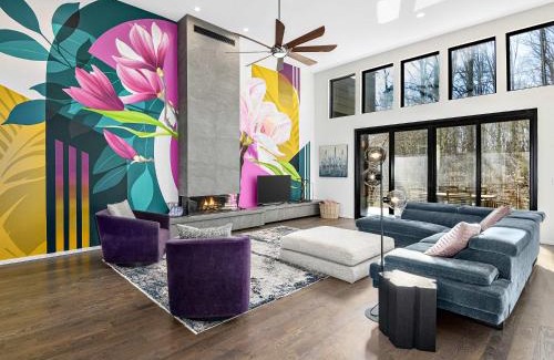 Alexander Casa | Luxe 5BR with Home Theater, Pool Table and Firepit