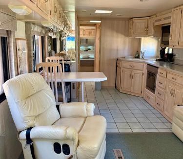 Levignacq Otro | Luxe Amerikaanse Camper