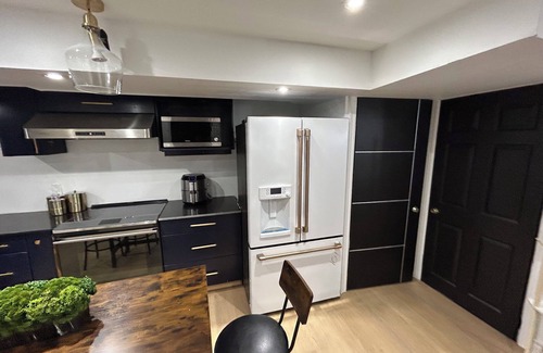 Caledon Casa | Luxe Apartment in Caledon