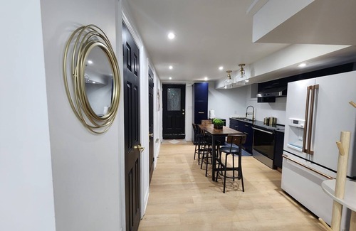 Caledon Casa | Luxe Apartment in Caledon