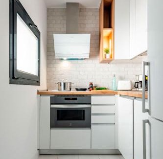 Pueblo Nuevo Apartamento | Luxe Apartment Madrid 7 paradas de Metro de Sol