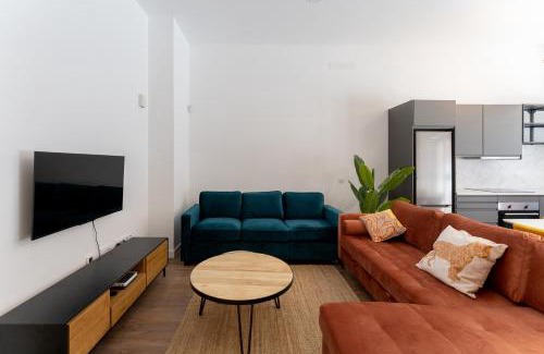 Almenara Apartamento | Luxe Apartment Madrid North