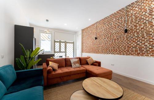 Almenara Apartamento | Luxe Apartment Madrid North