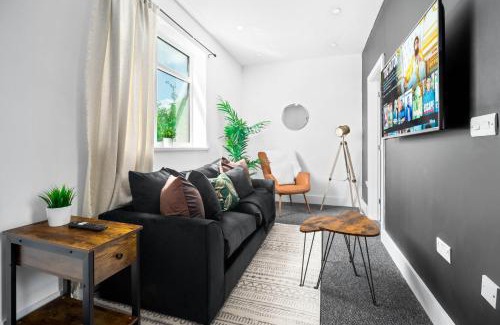 Cradley Apartamento | Luxe Apartment - Rowley Regis - Parking - Top Rated - Netflix - Wifi - 49BG