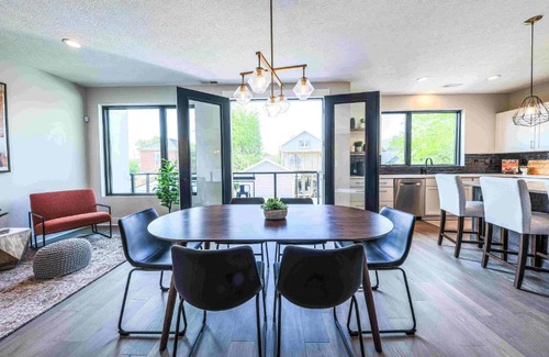 Merion Village Casa | Luxe at German Village