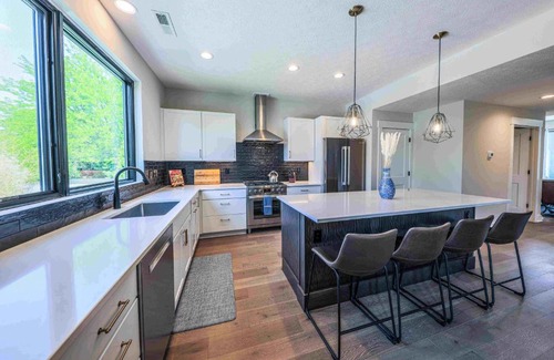 Merion Village Casa | Luxe at German Village