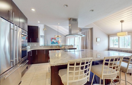 Whitfield Casa | Luxe bay-view escape with private pool, kayak, grill/ice box, & all-new interior