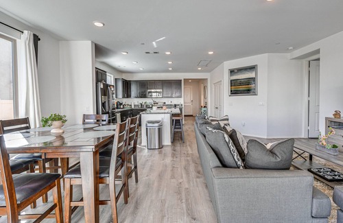 Beaumont Casa | Luxe Beaumont Home w/ Private Pool!